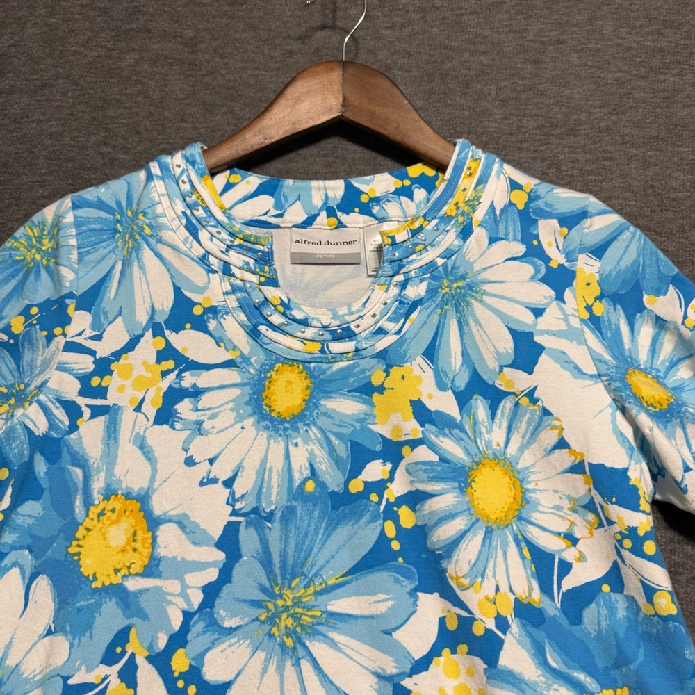 Alfred Dunner Floral Blue Top & Yellow  Capri Pants Set Shirt PS & Capri Size 8 - Picture 3 of 16